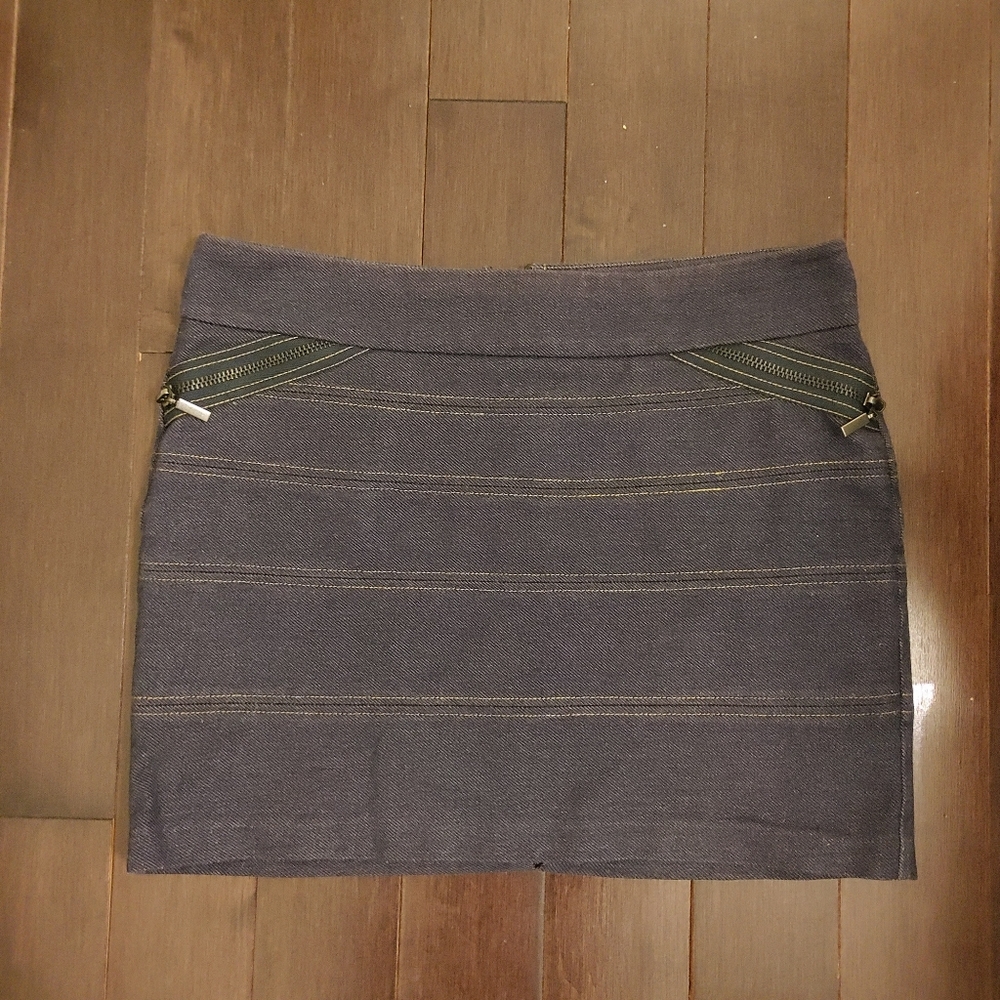 BCBGGeneration Cotton Mini Skirt Size 4